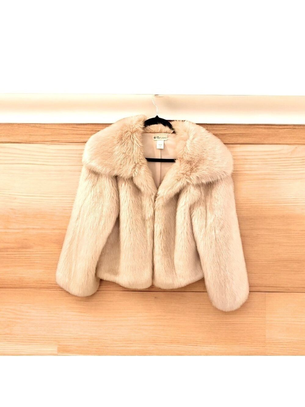 Go Fish Women’s Faux Fur Coat, Size M, Barbie Pink, Luxurious and Soft